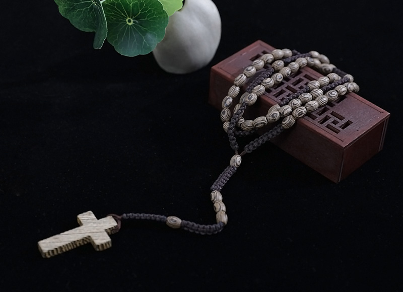 10-8mm knotted wood rosary