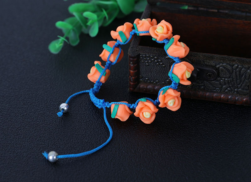 Flower shape soft ceramic beads knotted bracelet