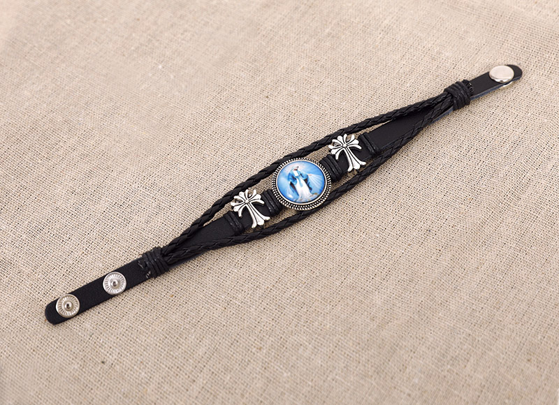 leather bracelet