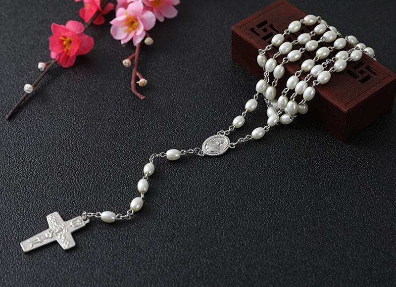 Pearl rosary necklace