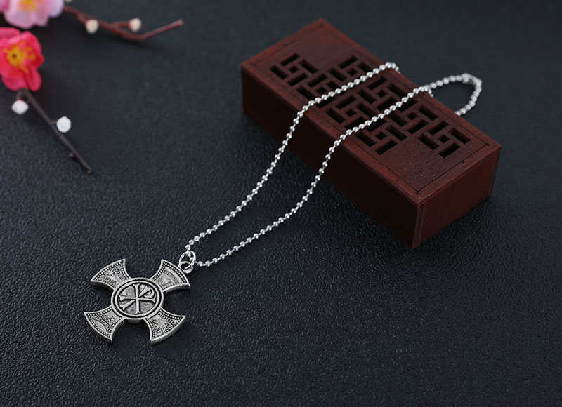 Cross pendant alloy necklace