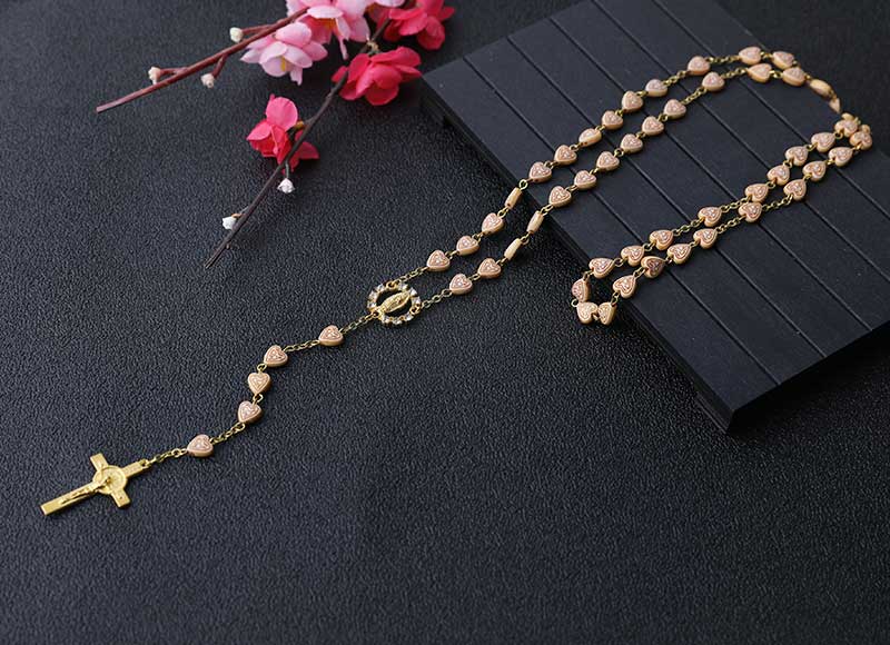 Fashion Heart Shape Plastic Beaded Chain Rosary Pendant Necklace
